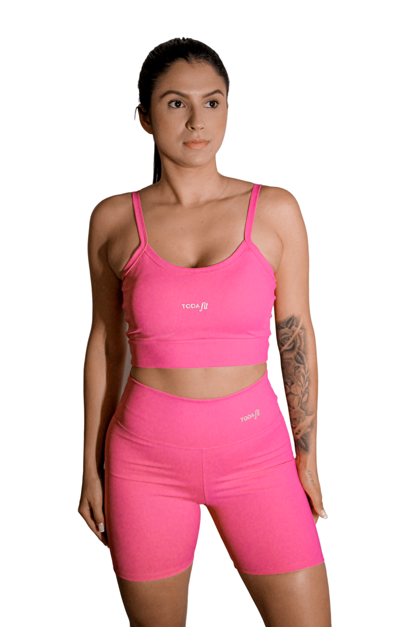 Conjunto top slim e short sem bolso pink TodaFit na vista frontal, com modelagem moderna e tecido confortável para treinos.